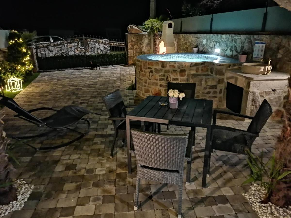 Apartman Brajutovci 26 Kornić Exterior foto