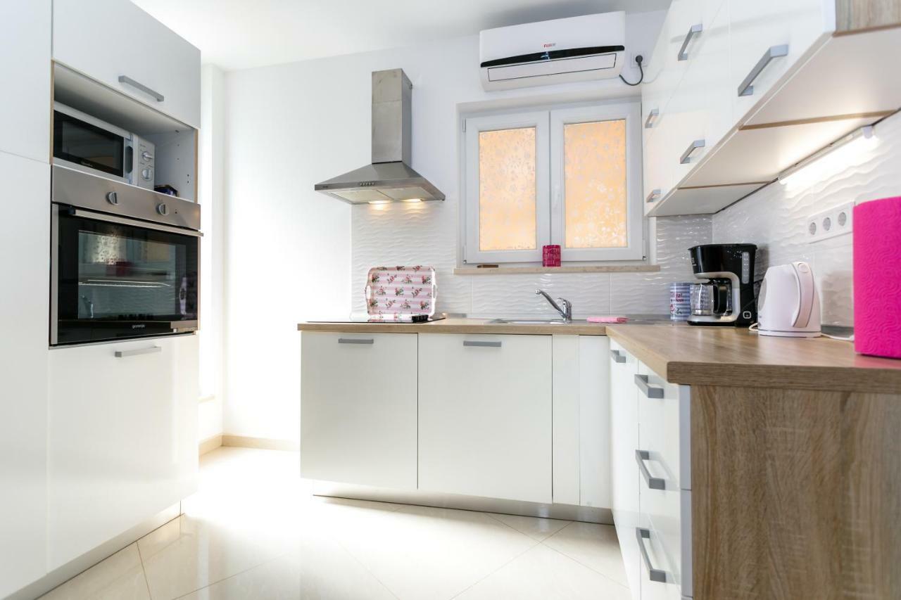 Apartman Brajutovci 26 Kornić Exterior foto