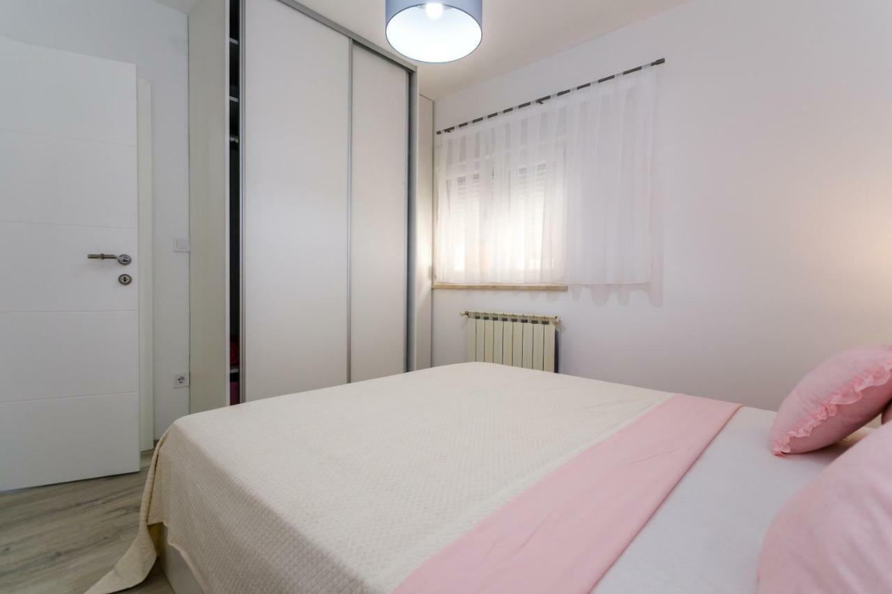 Apartman Brajutovci 26 Kornić Exterior foto